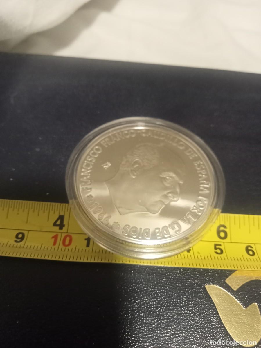 Monedas Franco: Moneda conmemotativa plata de 4,5 cm - Foto 1