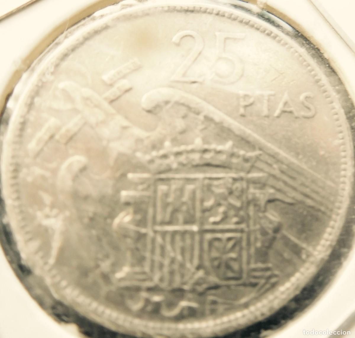Monedas Franco: Moneda de 25 pesetas, de 1957, BC - Foto 2
