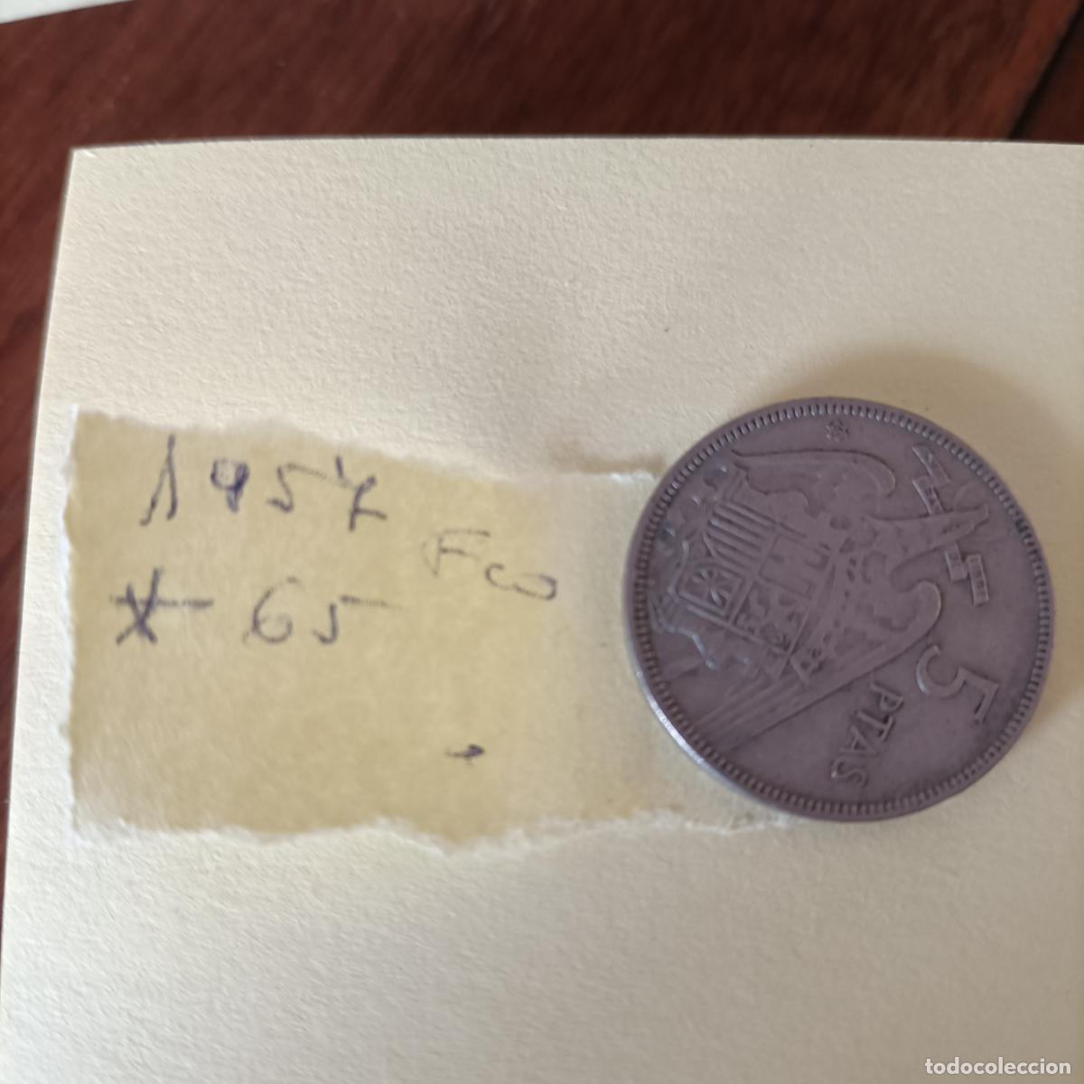 Monedas Franco: moneda de 5 ptas circulada - Foto 2