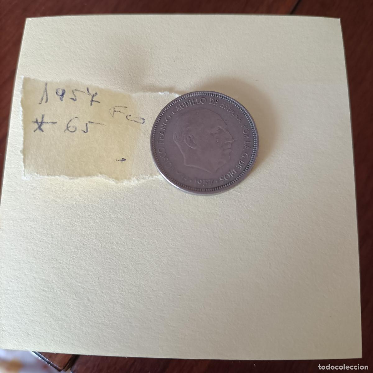 Monedas Franco: moneda de 5 ptas circulada - Foto 1