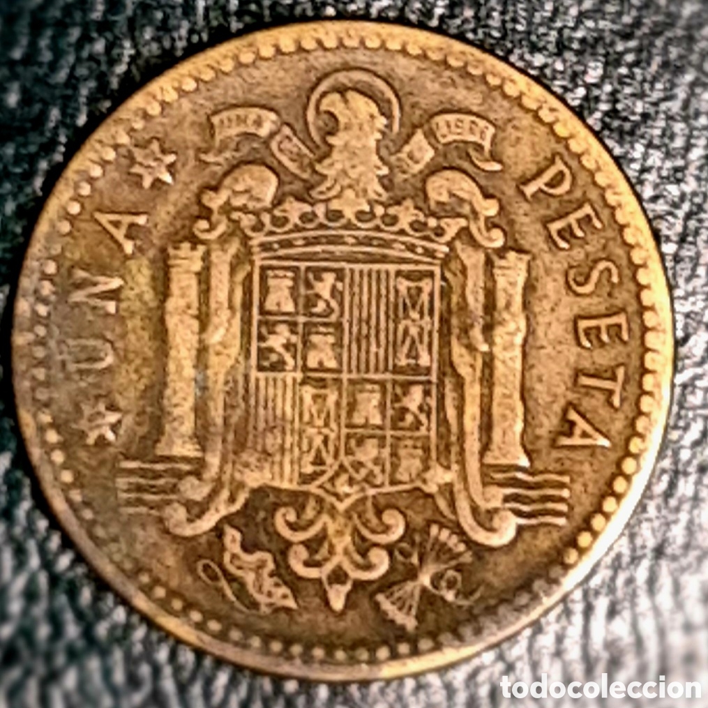 Monedas Franco: una peseta 1947 estrella 53 - Foto 1