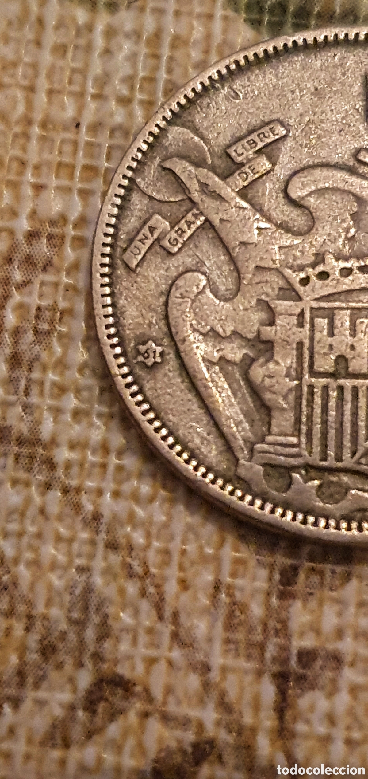 Monedas Franco: Moneda 5 pesetas * 61 - Foto 2