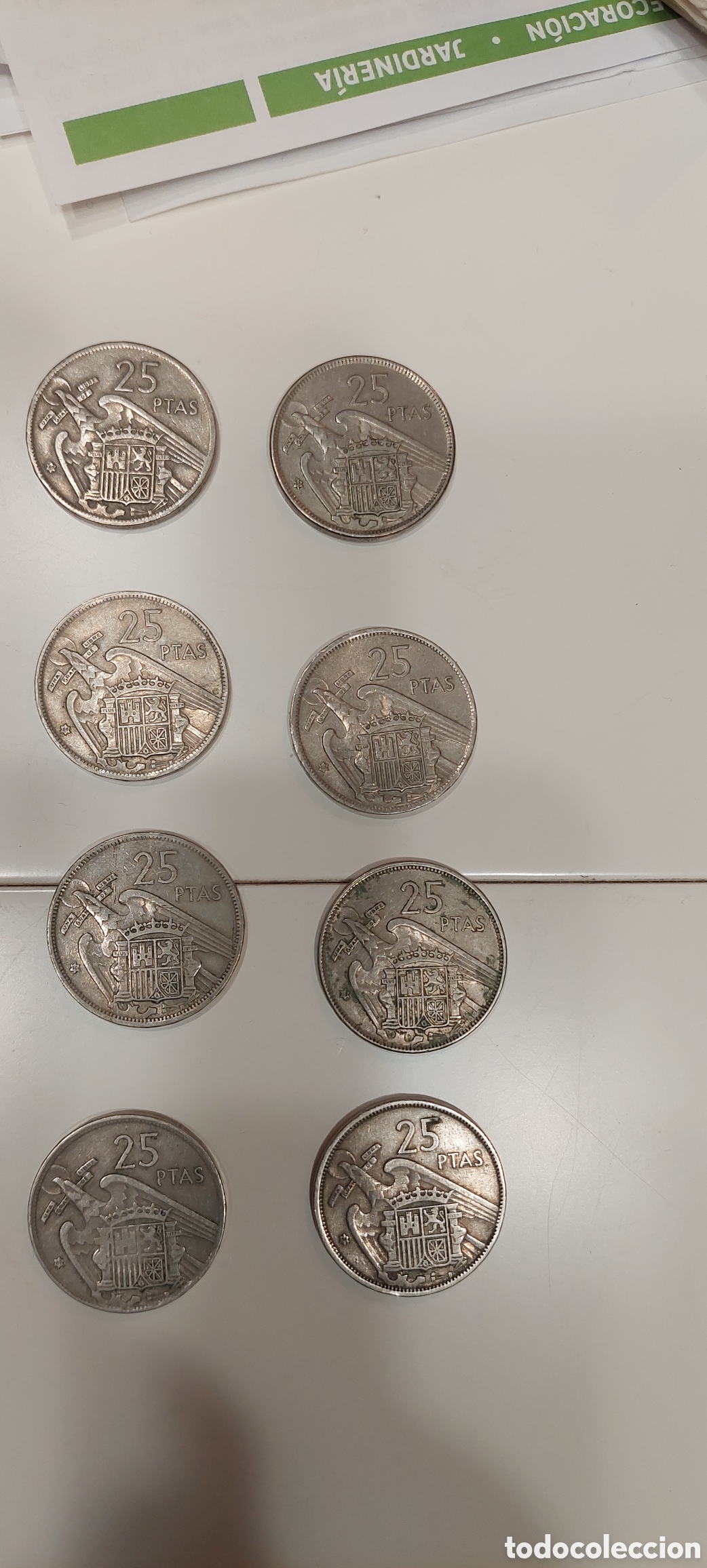 Monedas Franco: 8 monedas de 25 pts 1957 - Foto 2
