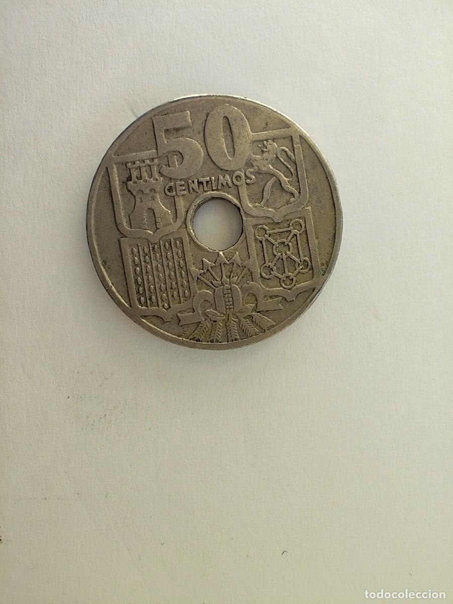 Monedas Franco: Moneda de 50 centimos 1949 (con error en circunferencia central) - Foto 1