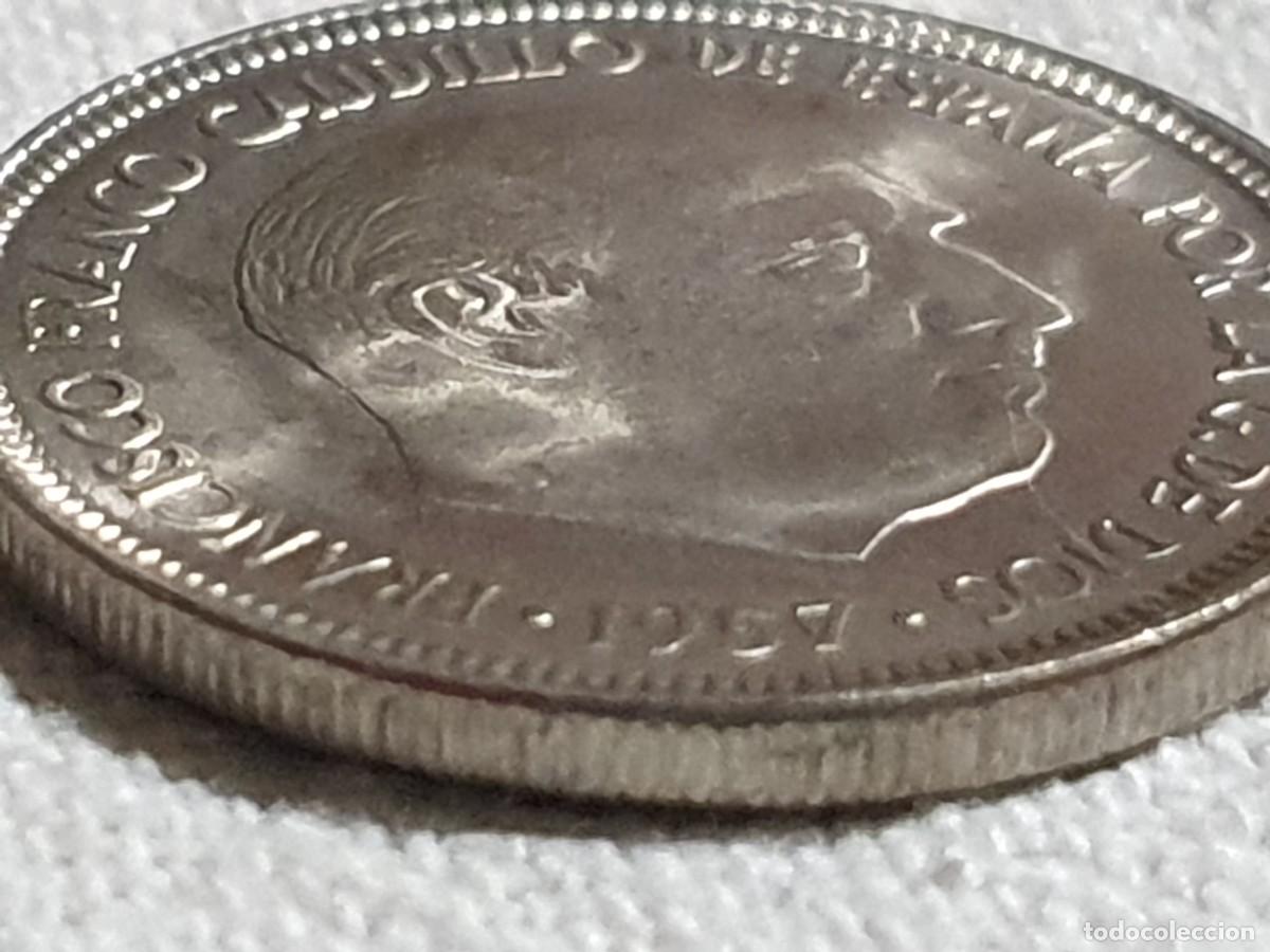 Monedas Franco: 5 pesetas 1957 *65 - SC - moneda Sin Circular - Foto 4