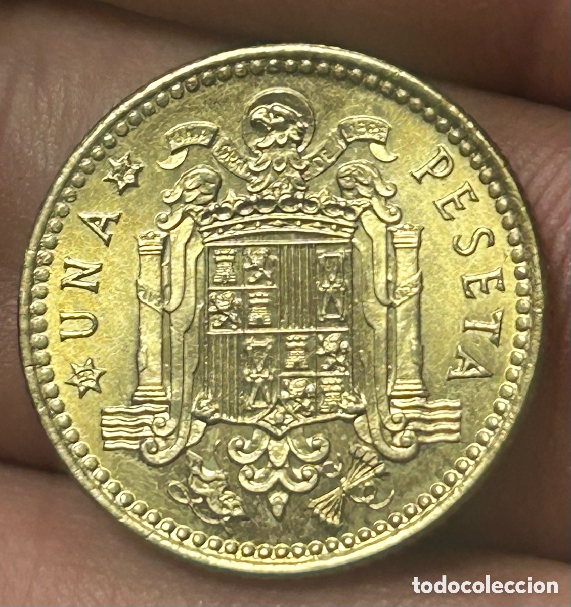 Monedas Franco: Moneda de 1 peseta 1966*74 - Foto 2