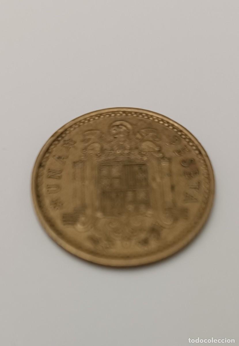 Monedas Franco: Moneda de 1 peseta (1966) - Foto 3