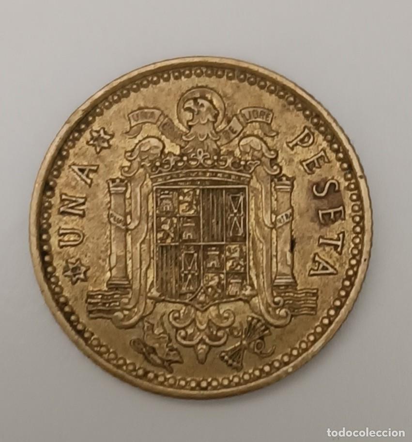Monedas Franco: Moneda de 1 peseta (1966) - Foto 4