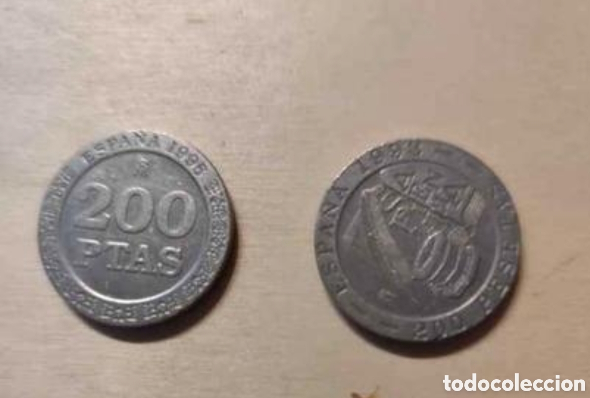 Monedas Franco: 2 monedas de 200 pesetas. - Foto 1