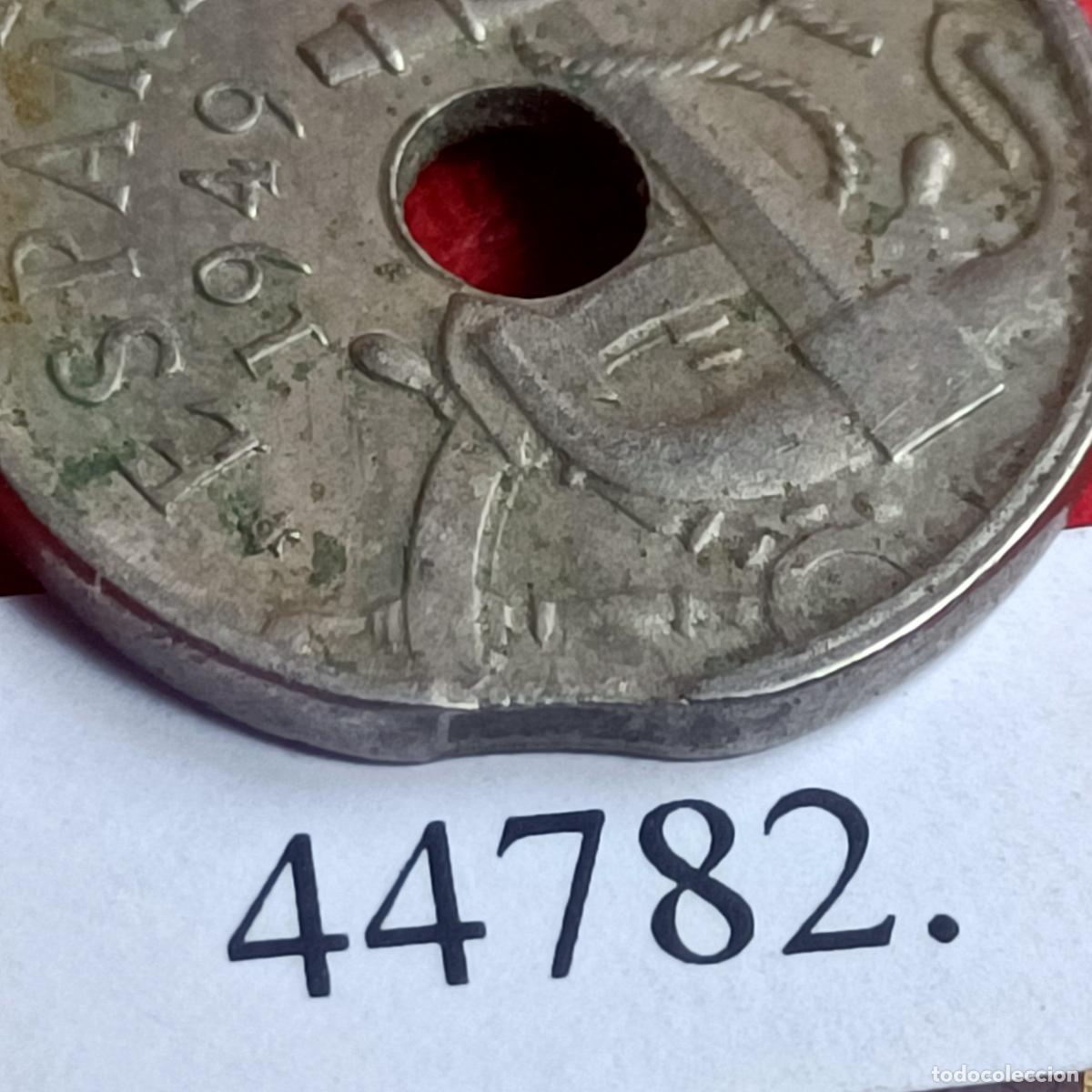 Monedas Franco: Espa&ntilde;a 50 centimos 1949, variante, error, final riel - Foto 4