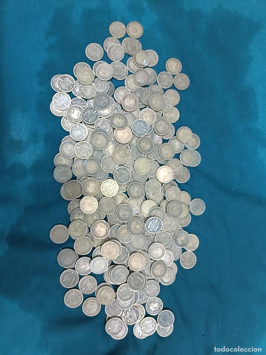 Monedas Franco: 240 monedas de 1 peseta del a&ntilde;o 1947 - Foto 1