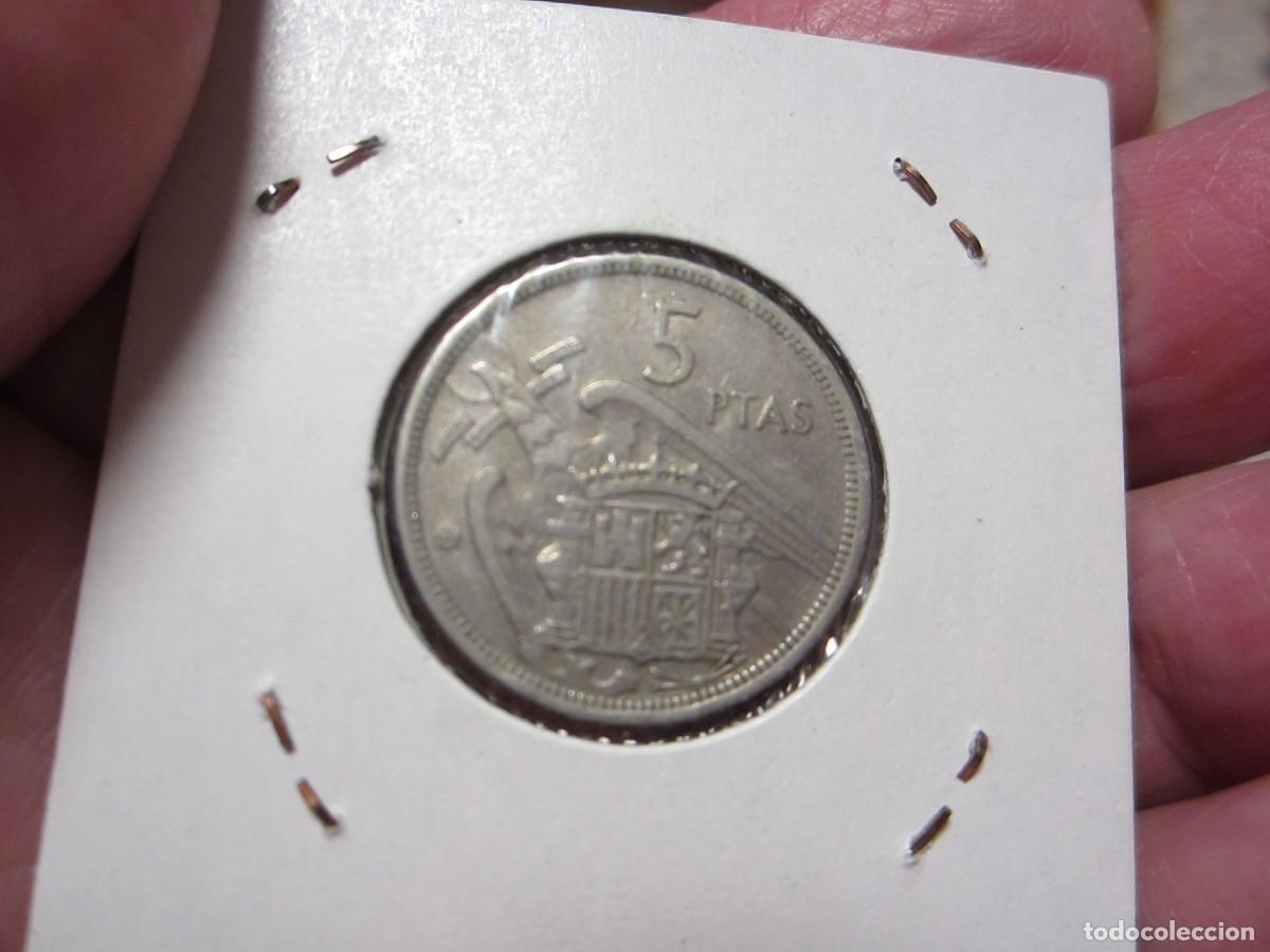 Monedas Franco: MONEDA DE 5 PESETAS DE 1957*68 - Foto 2