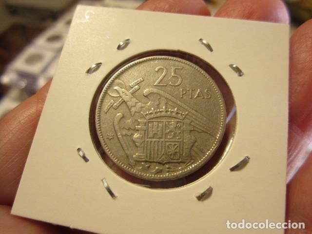 Monedas Franco: MONEDA DE 25 PESETAS DE 1957*64 - Foto 2