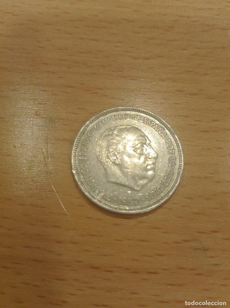 Monedas Franco: Moneda de 25 pesetas de 1957 - Foto 2