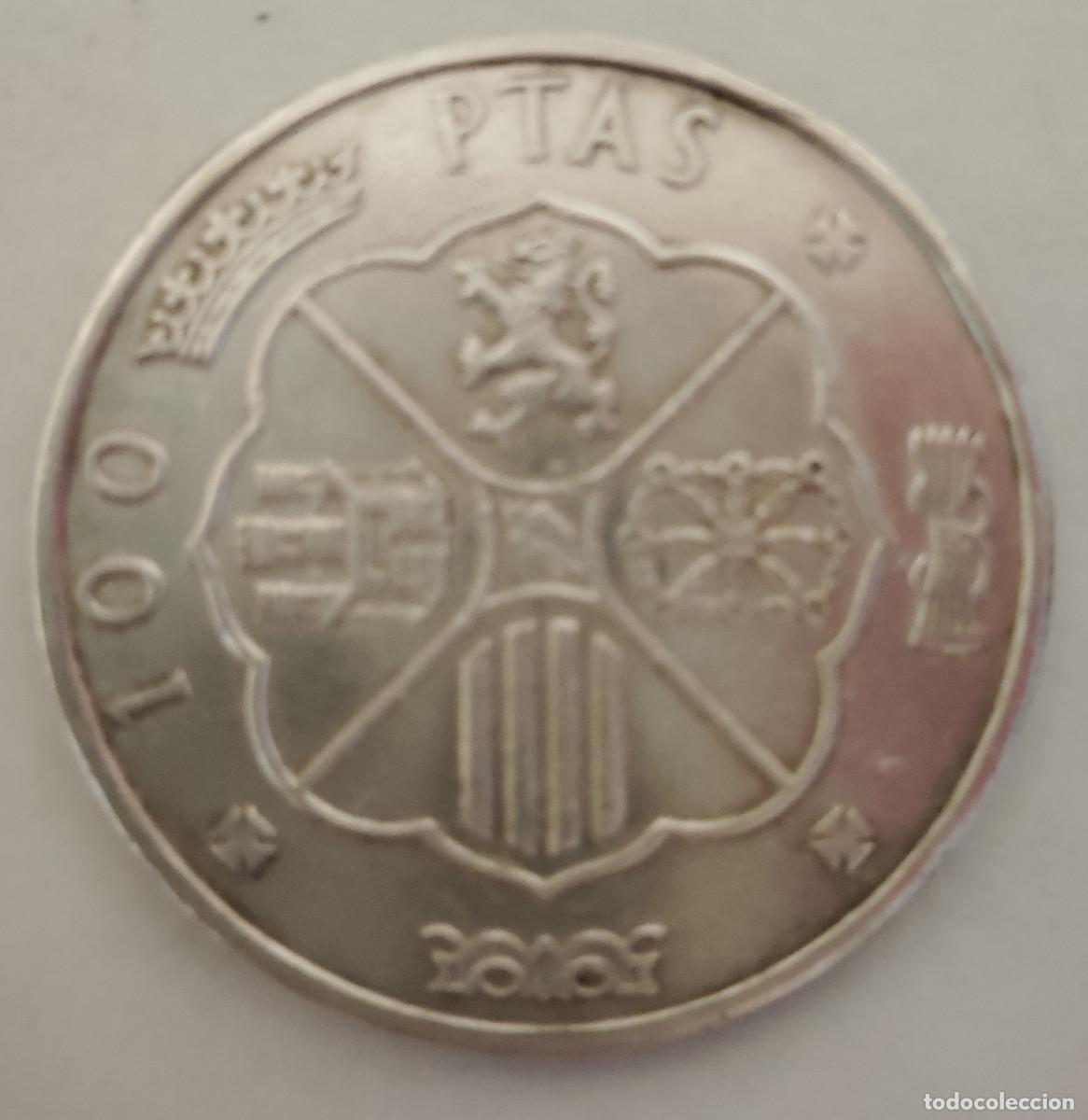 Monedas Franco: Moneda de 100 pesetas de 1966 de plata - Foto 1