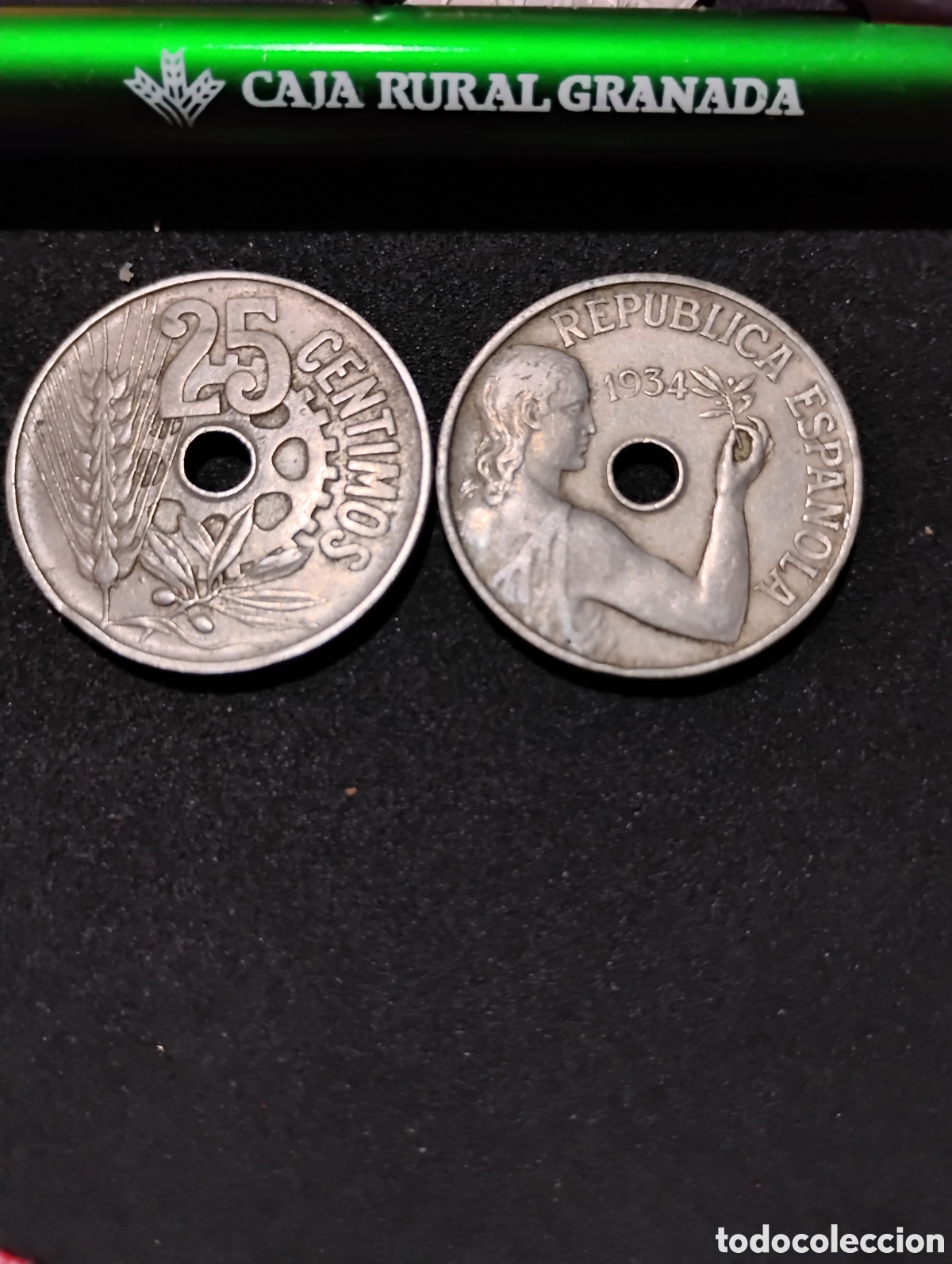 Monedas Franco: Moneda de la republica Espa&ntilde;ola - Foto 2