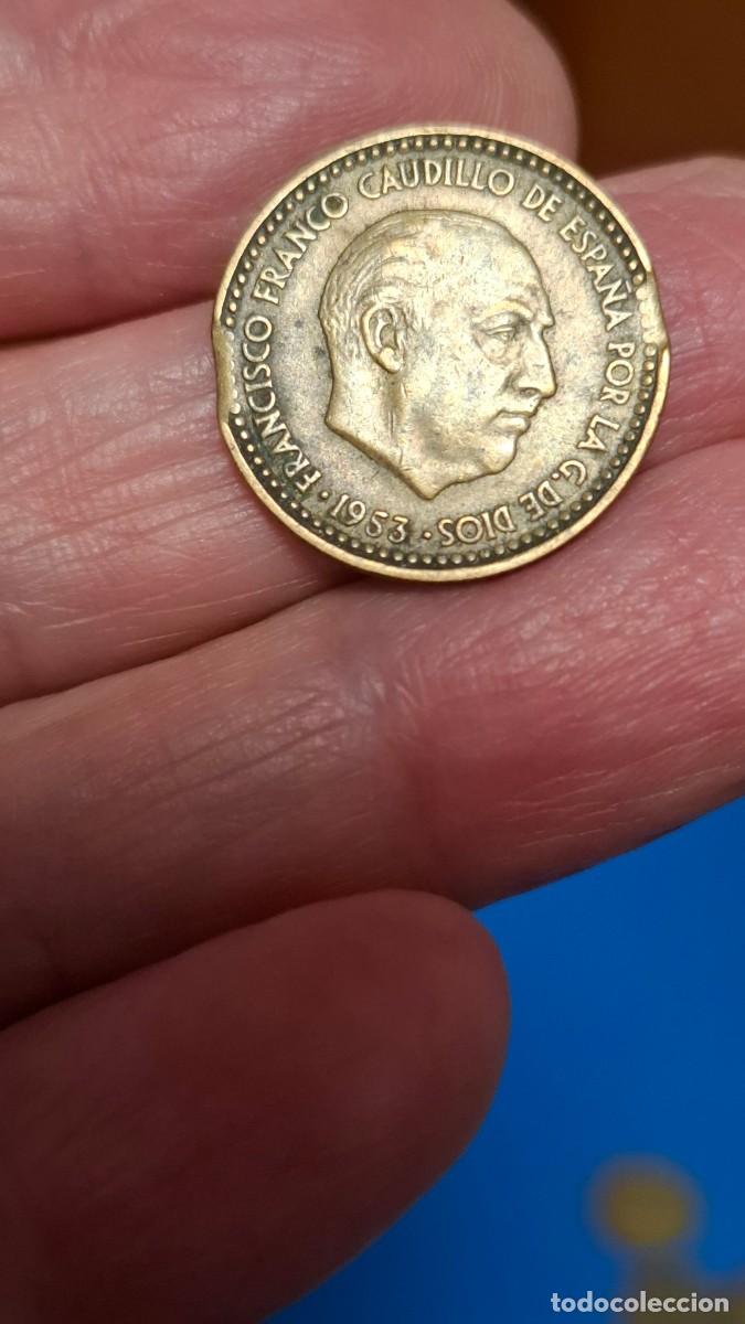 Monedas Franco: MONEDA DE 1 PESETA DE 1953 (CON ERROR) - Foto 1