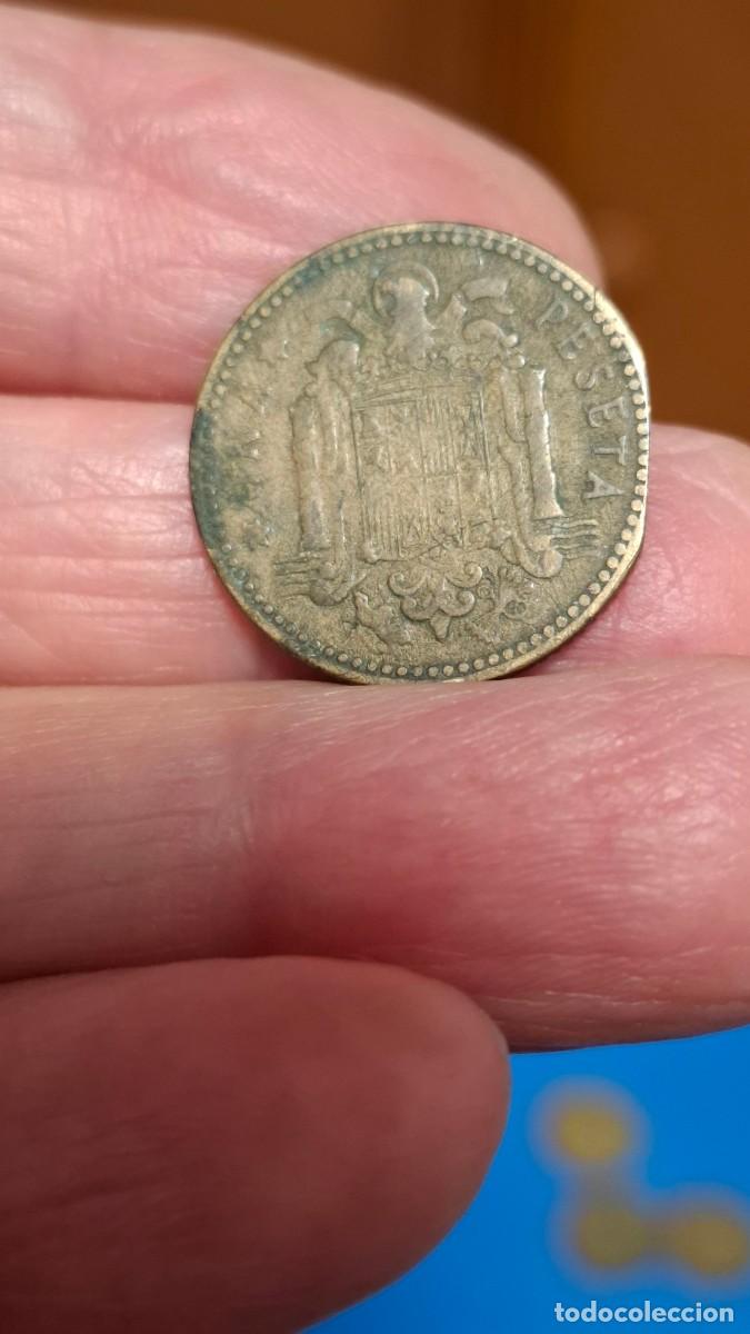 Monedas Franco: MONEDA DE 1 PESETA DE 1947 (CON ERROR) - Foto 2