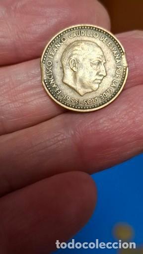 Monedas Franco: MONEDA DE 1 PESETA DE 1953 (CON ERROR) - Foto 3