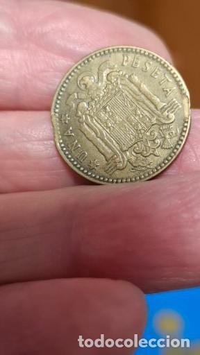 Monedas Franco: MONEDA DE 1 PESETA DE 1953 (CON ERROR) - Foto 4