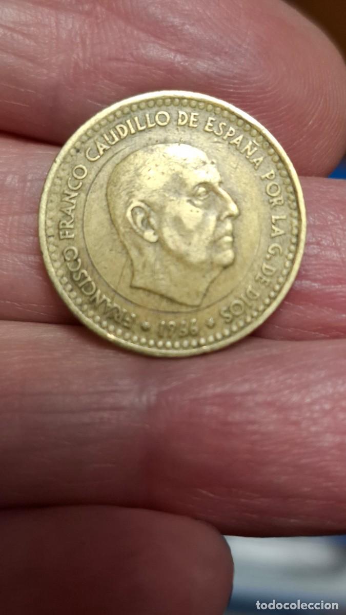 Monedas Franco: MONEDA DE 1 PESETA DE 1966 (CON ERROR) - Foto 1
