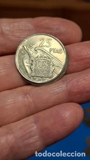 Monedas Franco: MONEDA DE 25 PESETAS DE 1957 (CON ERROR) - Foto 3