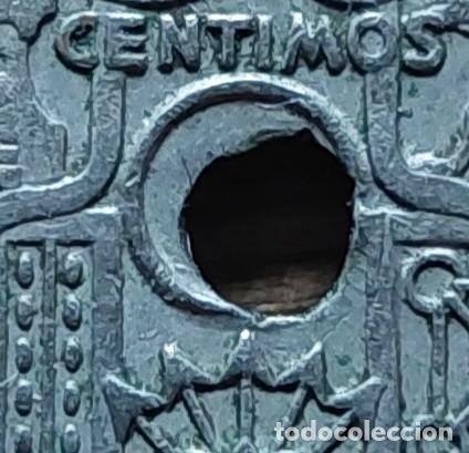 Monedas Franco: 50 centimos 1949 62 error en taladro central - Foto 3