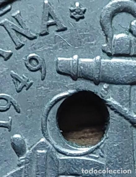 Monedas Franco: 50 centimos 1949 62 error en taladro central - Foto 4