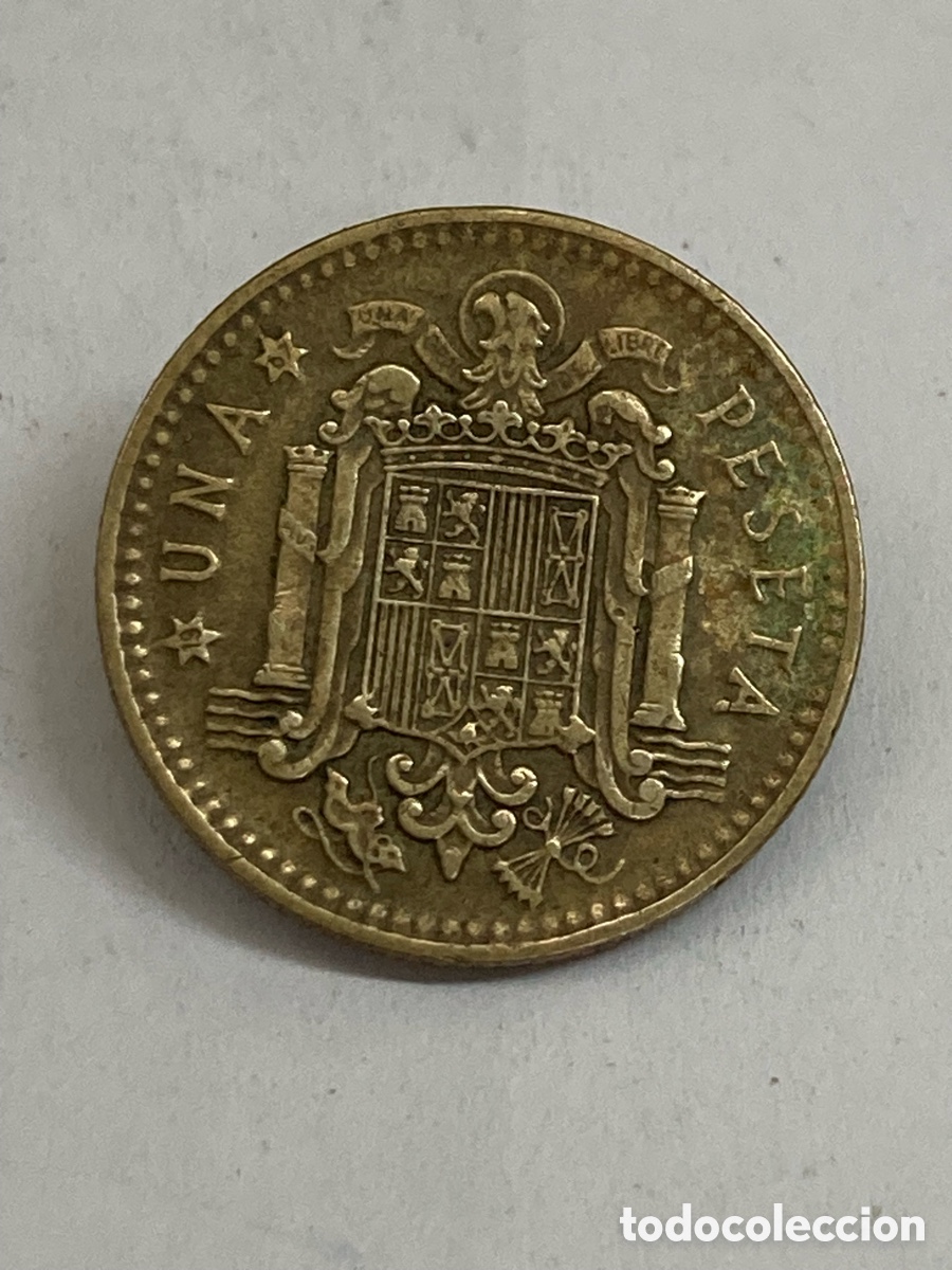 Monedas Franco: Moneda 1 peseta 1966 E67 L60 - Foto 1