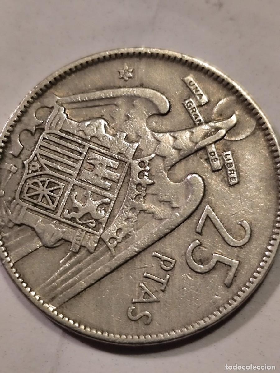 Monedas Franco: Moneda de 25 pesetas de 1957*64 - Foto 3