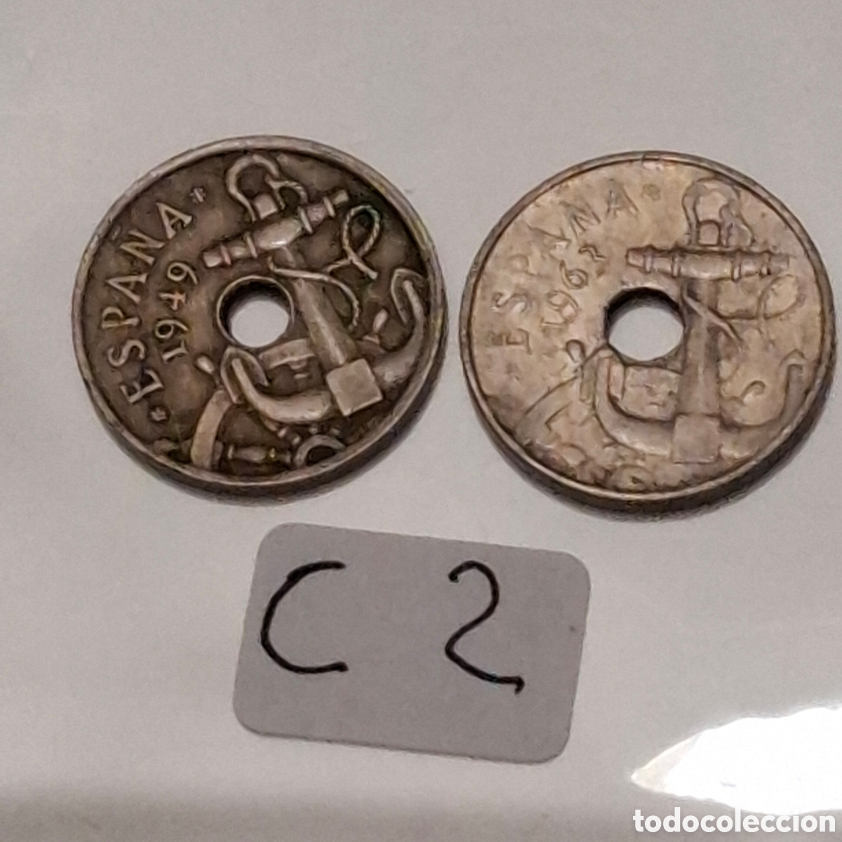 Moedas Franco: Dos Monedas De 50 C&eacute;ntimos De Peseta, 1 Del 1949 Y Otra De 1963, Ancla y Yugo Con Flechas.