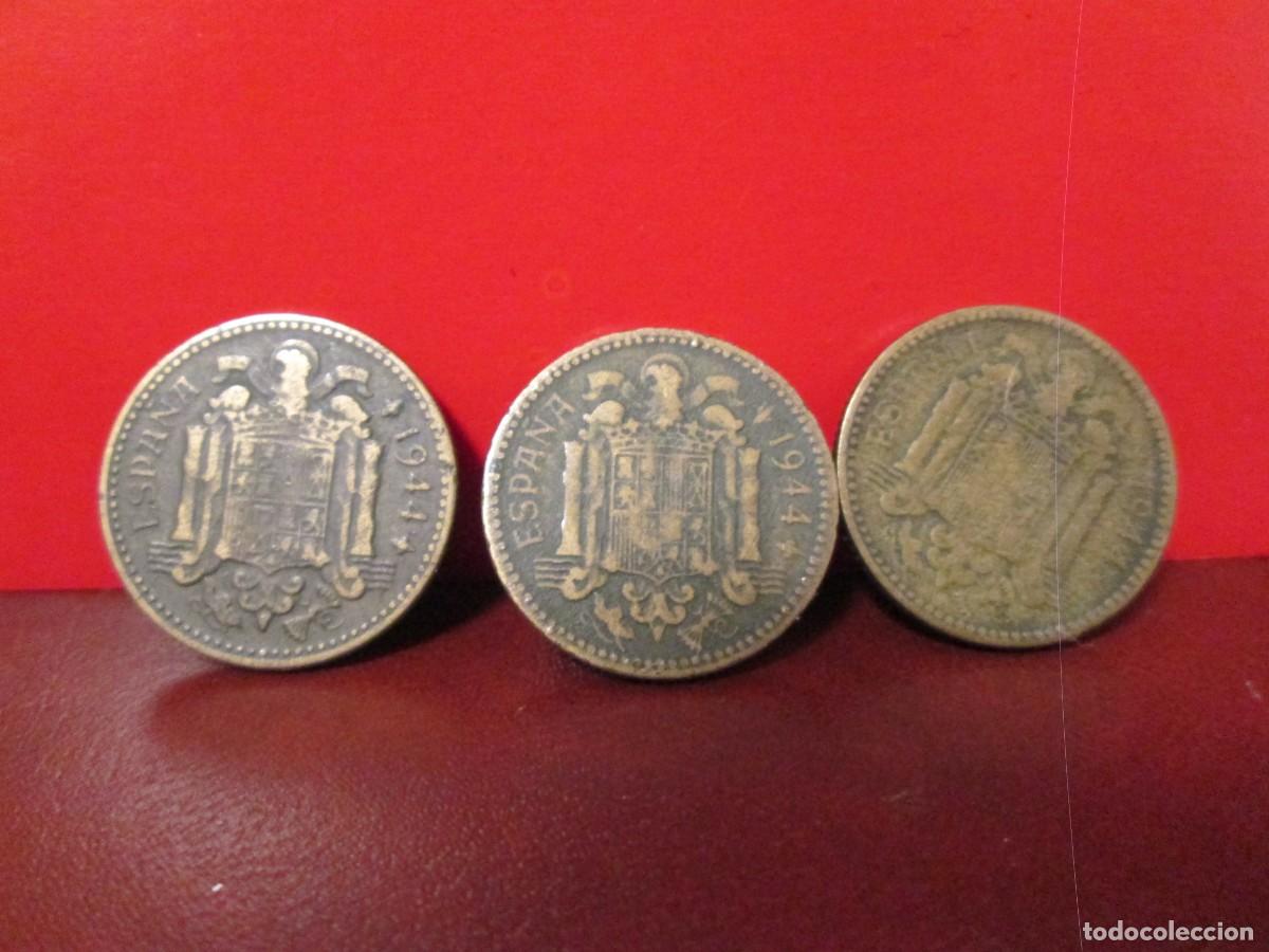 Monedas Franco: 3 MONEDAS DE PESETA 1944 - Foto 2