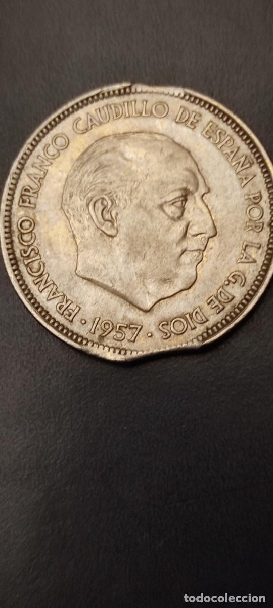 Monedas Franco: Franco 50 PTS 1957 *71 error doble segmentada - Foto 1