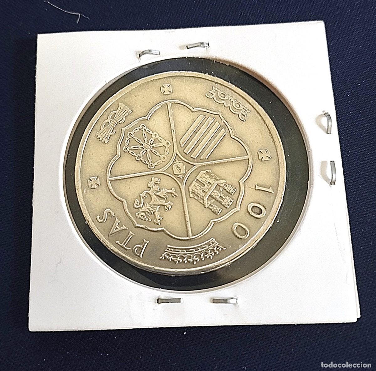 Monedas Franco: 100 pesetas 1966 *68 - Foto 2