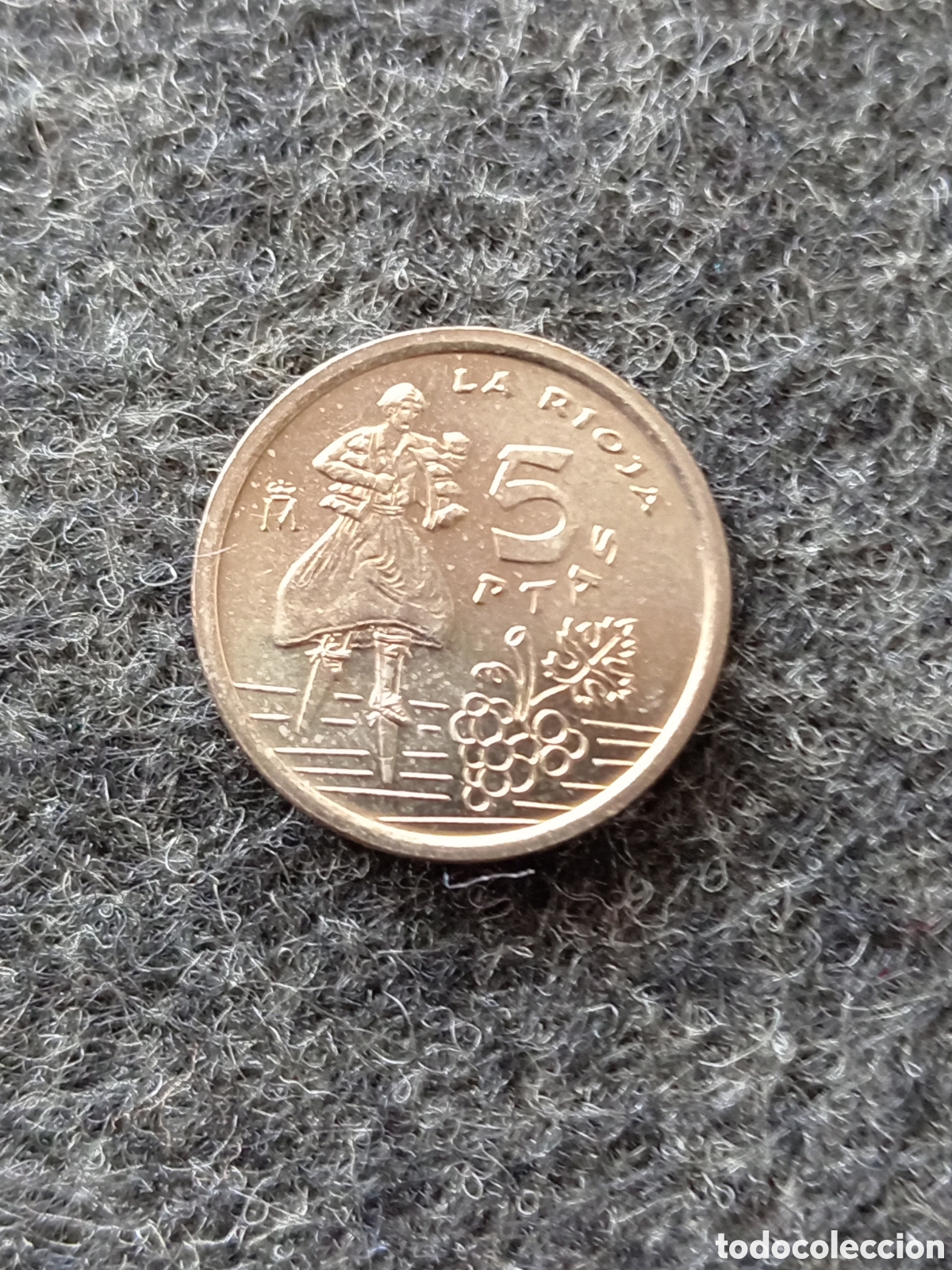Monedas Franco: Dos monedas de 5 pesetas a&ntilde;o 1996 - Foto 2