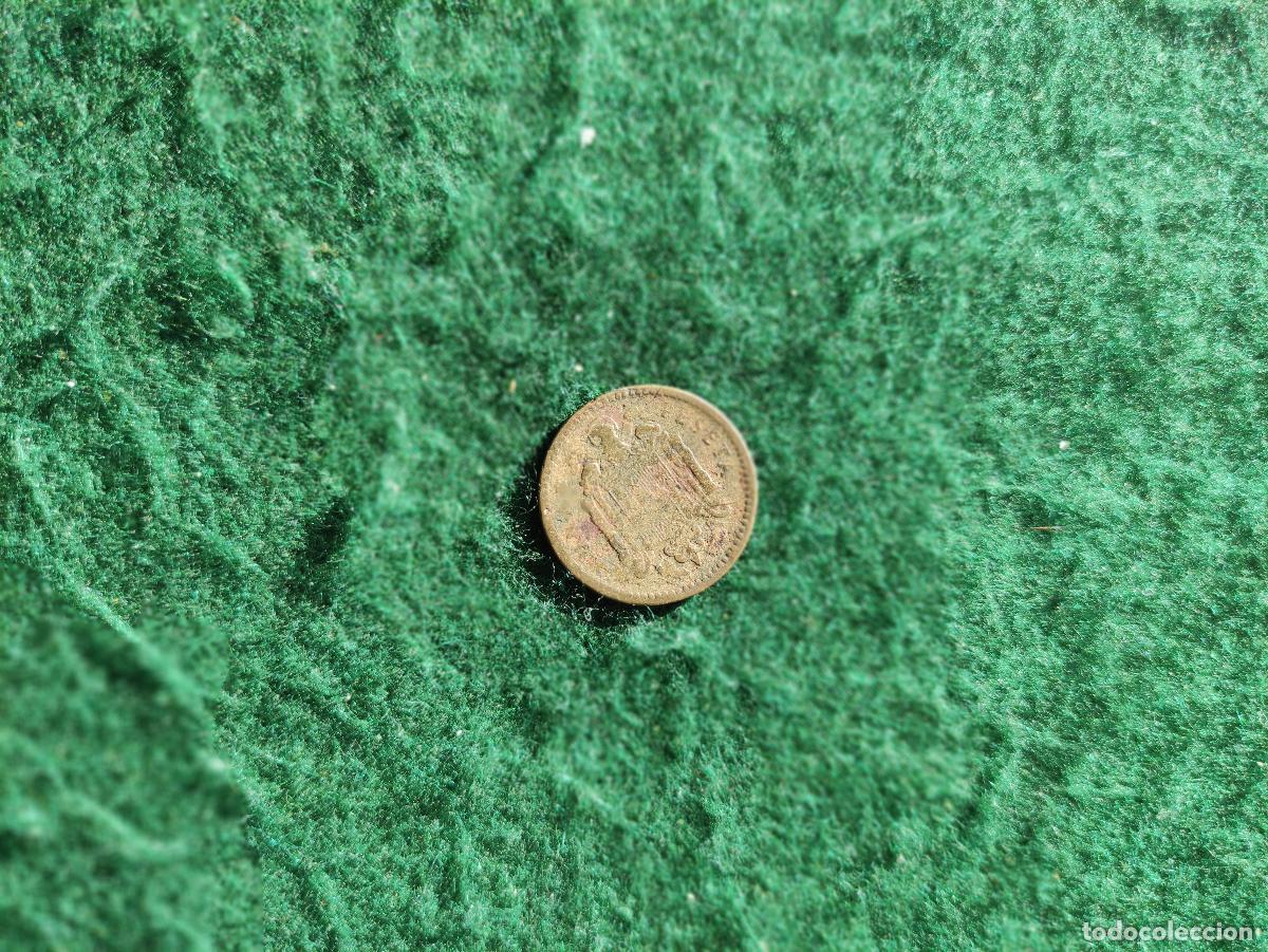 Monedas Franco: Moneda de 1 peseta de 1947 - Foto 2