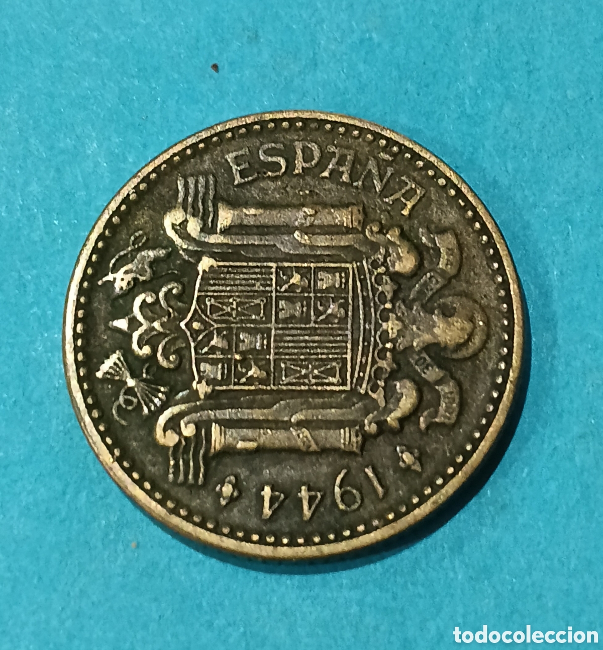 Monedas Franco: 1 Peseta 1944 con error de acu&ntilde;aci&oacute;n ( Torre PLVUS ). M&aacute;s monedas en mi perfil.