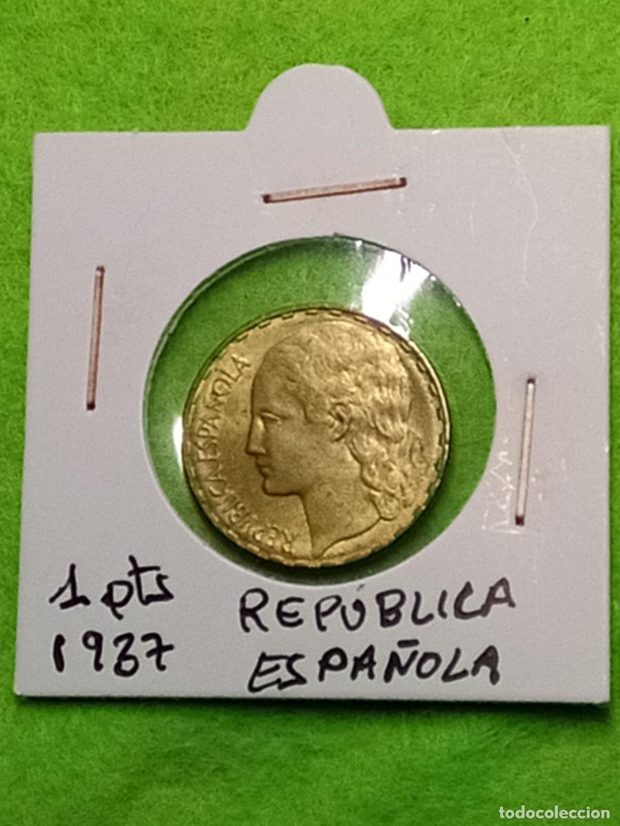 Monedas Franco: Monedas de 1 peseta republica espa&ntilde;ola