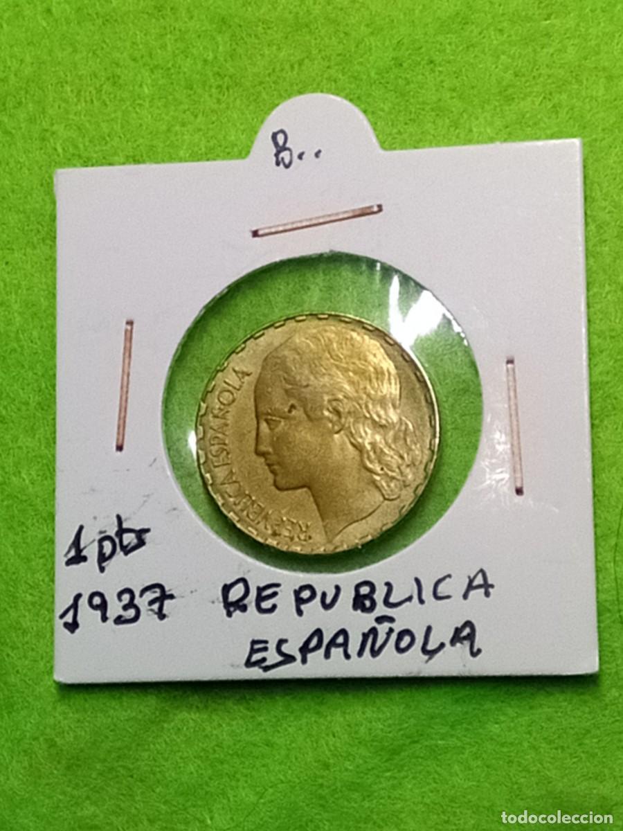 Monedas Franco: Monedas de 1 peseta republica espa&ntilde;ola