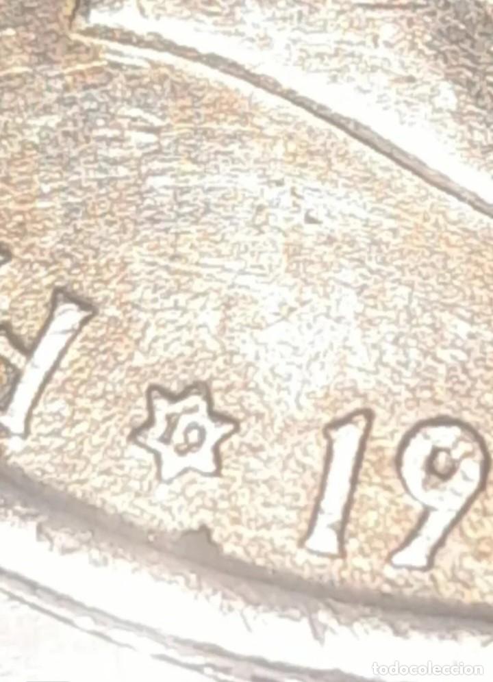 Monedas Franco: Variante del 1, 100 Pesetas 1966 estrella 67