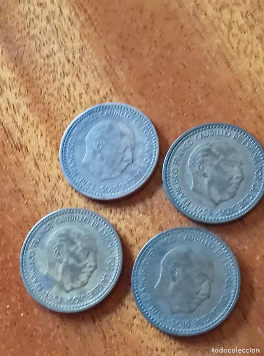 Monedas Franco: 1 peseta 1953 *19*a identificar. 4 monedas