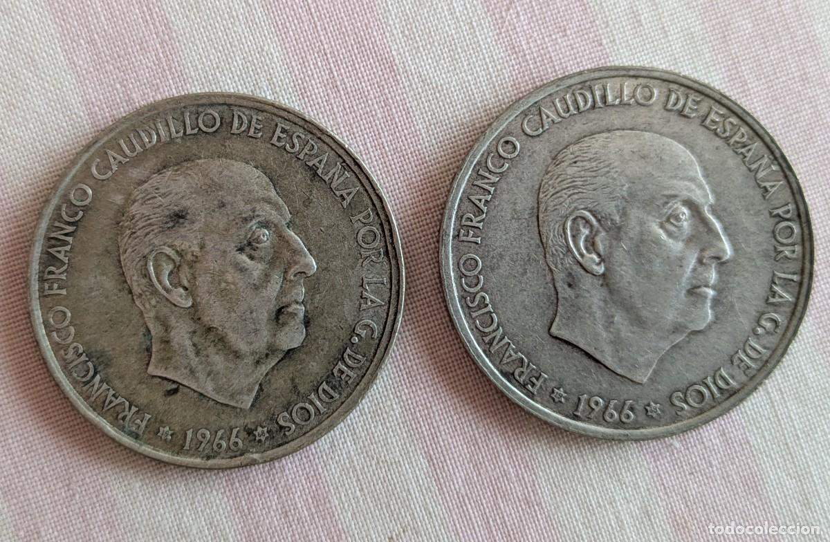 Monedas Franco: Dos monedas de plata de 100 pesetas de 1966 estrella 68