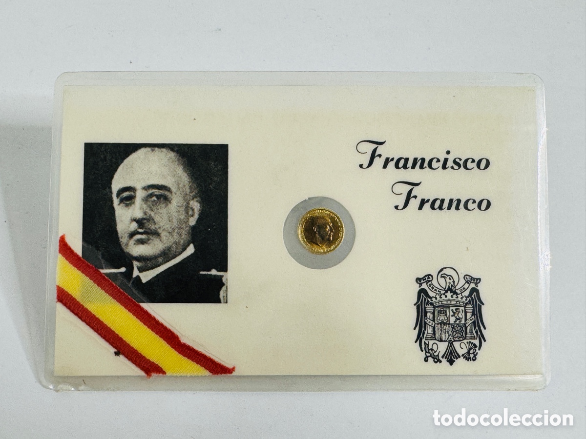 Monedas Franco: Tarjeta/Carnet plastificado de Francisco Franco con peque&ntilde;a moneda de 100 PTAS. 1966