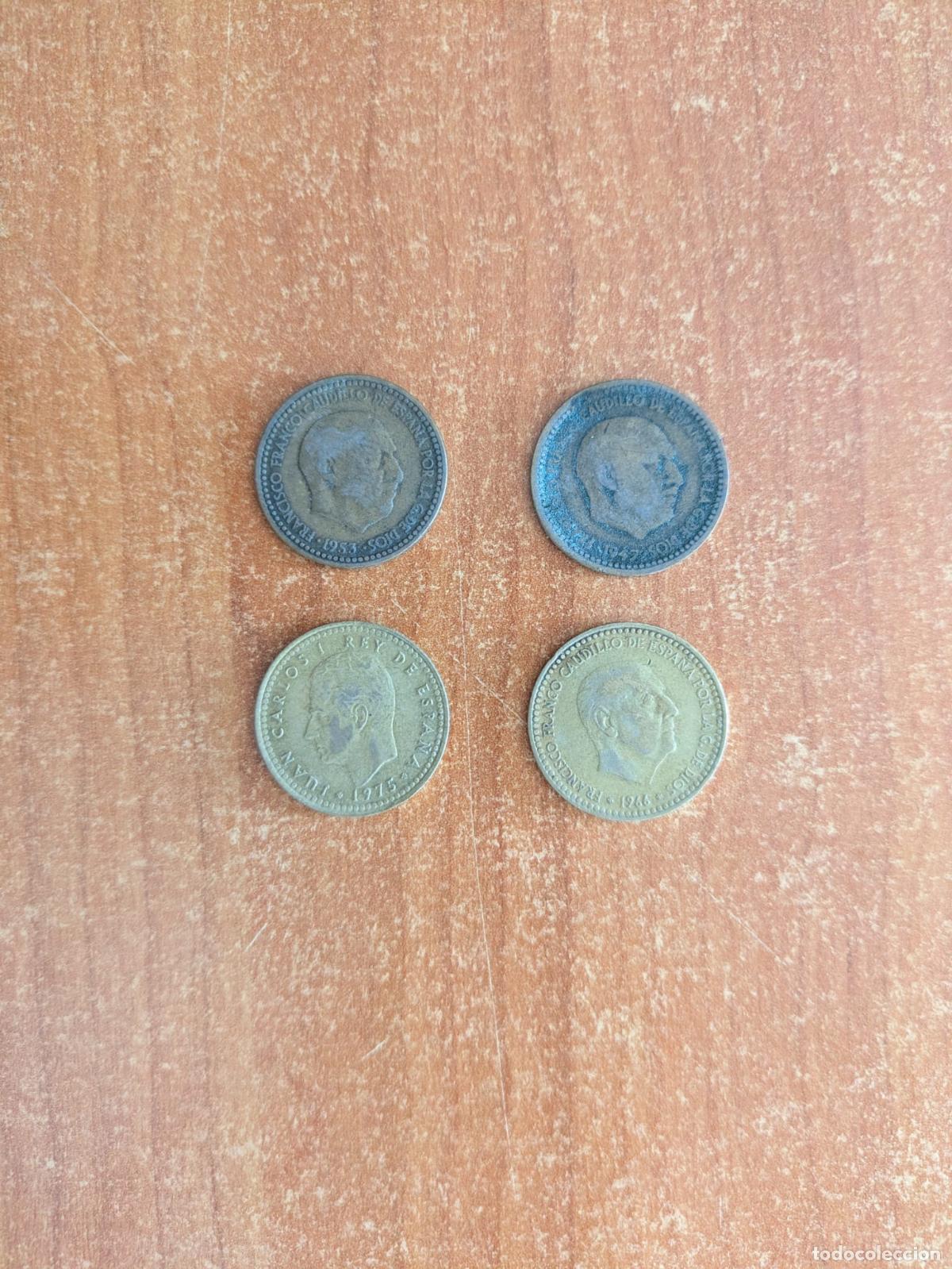 Monedas Franco: Lote de 4 monedas de 1 peseta. Franco. Juan Carlos I. A&ntilde;os 1975, 1966, 1953, 1947.