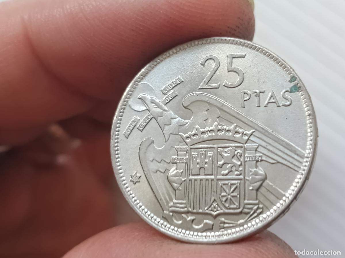 Monedas Franco: 25 pesetas de 1957 estrella 69 SC