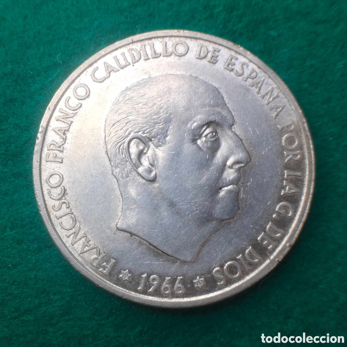 Moedas Franco: Antigua moneda de 100 Pesetas. Francisco Franco Bahamonde. A&ntilde;o 1966. Plata de Ley 800 Mil&eacute;simas - BC