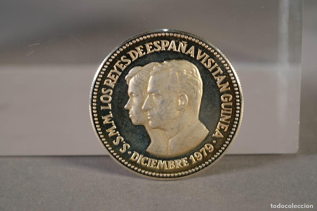 Monedas Franco: MONEDA DE PLATA 925 VISITA DE LOS REYES DE ESPA&Ntilde;A A GUINEA ECUATORIAL 1979