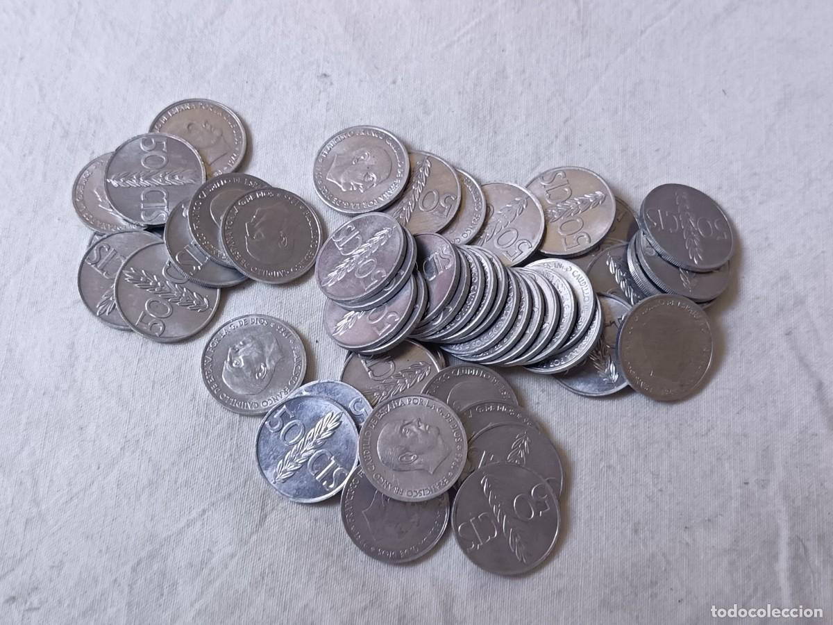 Franco Coins: Franco, lote de 50 monedas de 50 c&eacute;ntimos de 1966, *68, en estuche de metacrilato
