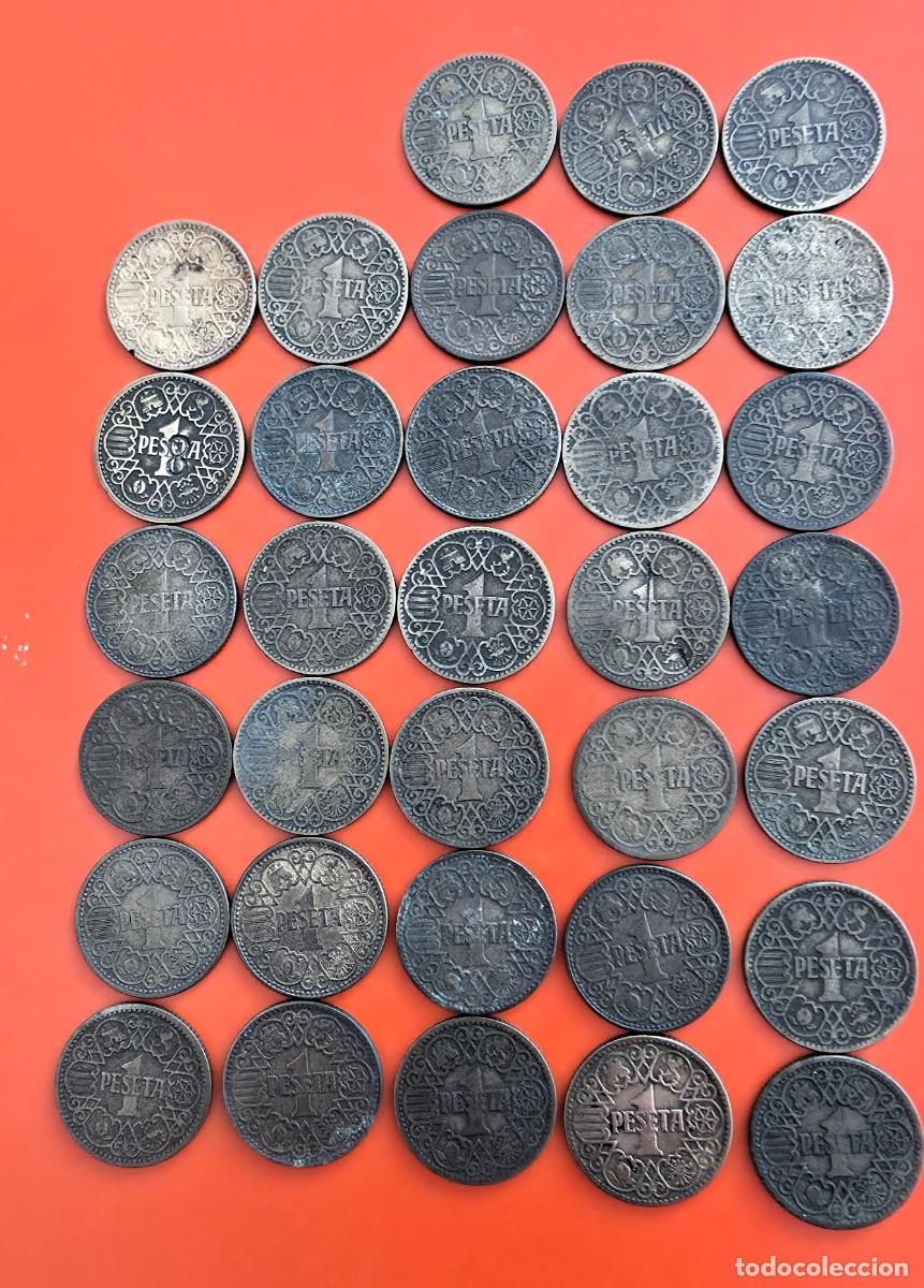 Monedas Franco: LOTE DE 33 MONEDAS DE UNA PESETA 1944 FRANCISCO FRANCO