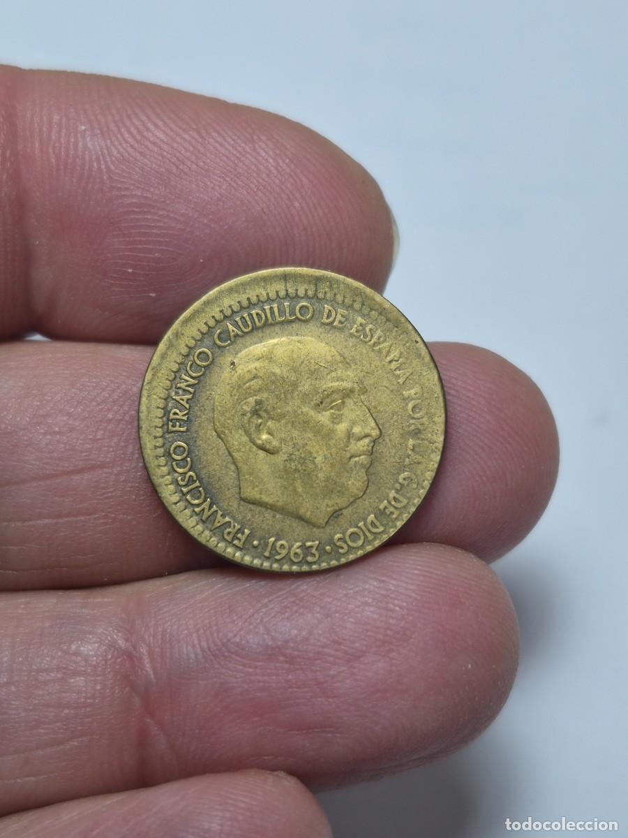 Monedas Franco: NT/ ESTADO ESPA&Ntilde;OL 1 PESETA 1963 *63 ERROR ACU&Ntilde;ACION DESPLAZADA (E554)